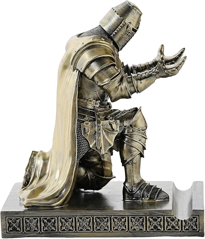 Medieval Templar Vanguard Officer Knight Pen Holder Pen Stand Desk Organizers and Accessories Resin Mobile Phone Stand as Gift for Office and Home Desk Organizer (Bronze)