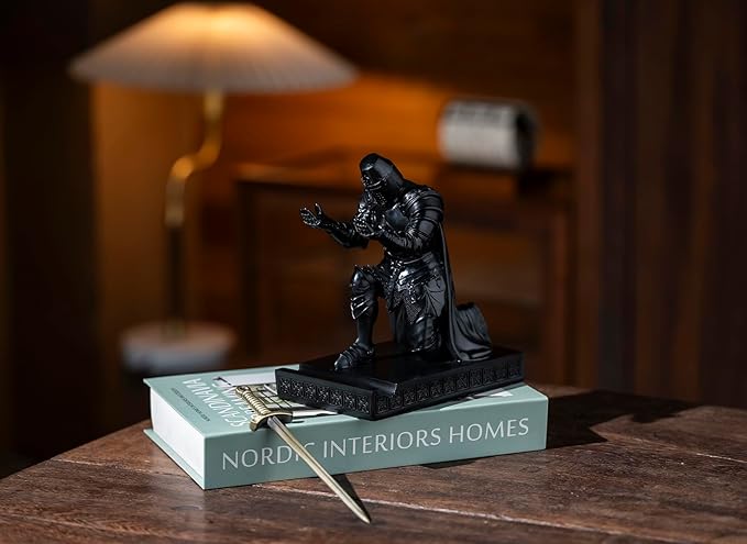 Medieval Templar Vanguard Officer Knight Pen Holder Pen Stand Desk Organizers and Accessories Resin Mobile Phone Stand as Gift for Office and Home Desk Organizer (Black)