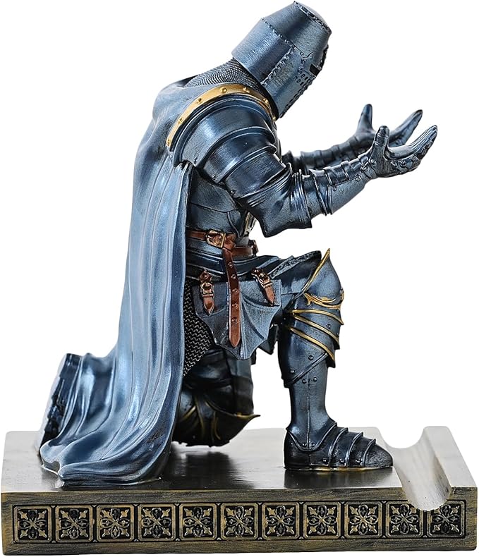 Medieval Templar Vanguard Officer Knight Pen Holder Pen Stand Desk Organizers and Accessories Resin Mobile Phone Stand as Gift for Office and Home Desk Organizer (Blue)
